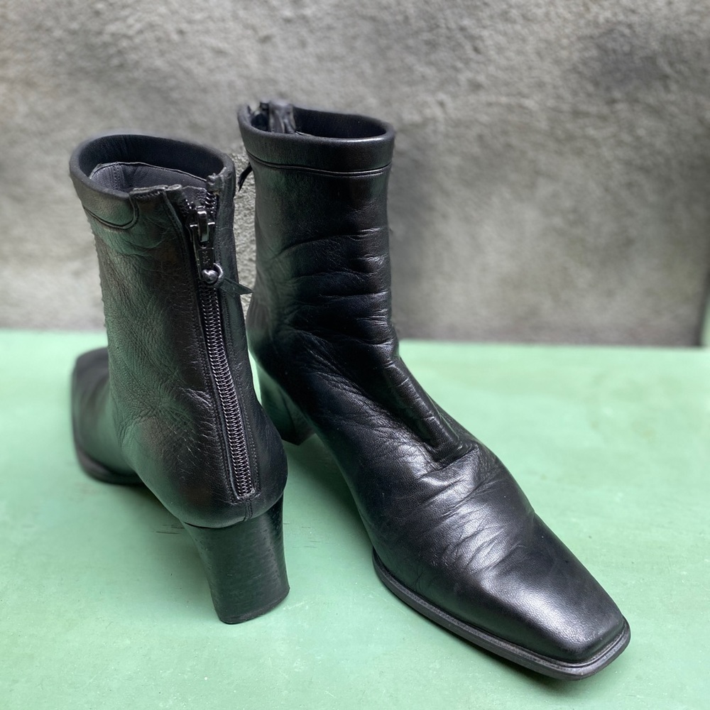 Stuart Weitzman Square Toed Black Leather Booties